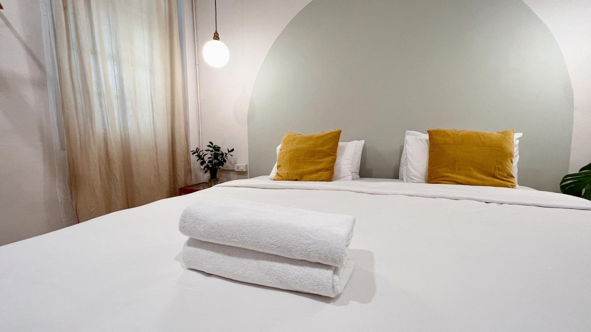 La Moon House Hotel Salaya Luaran gambar