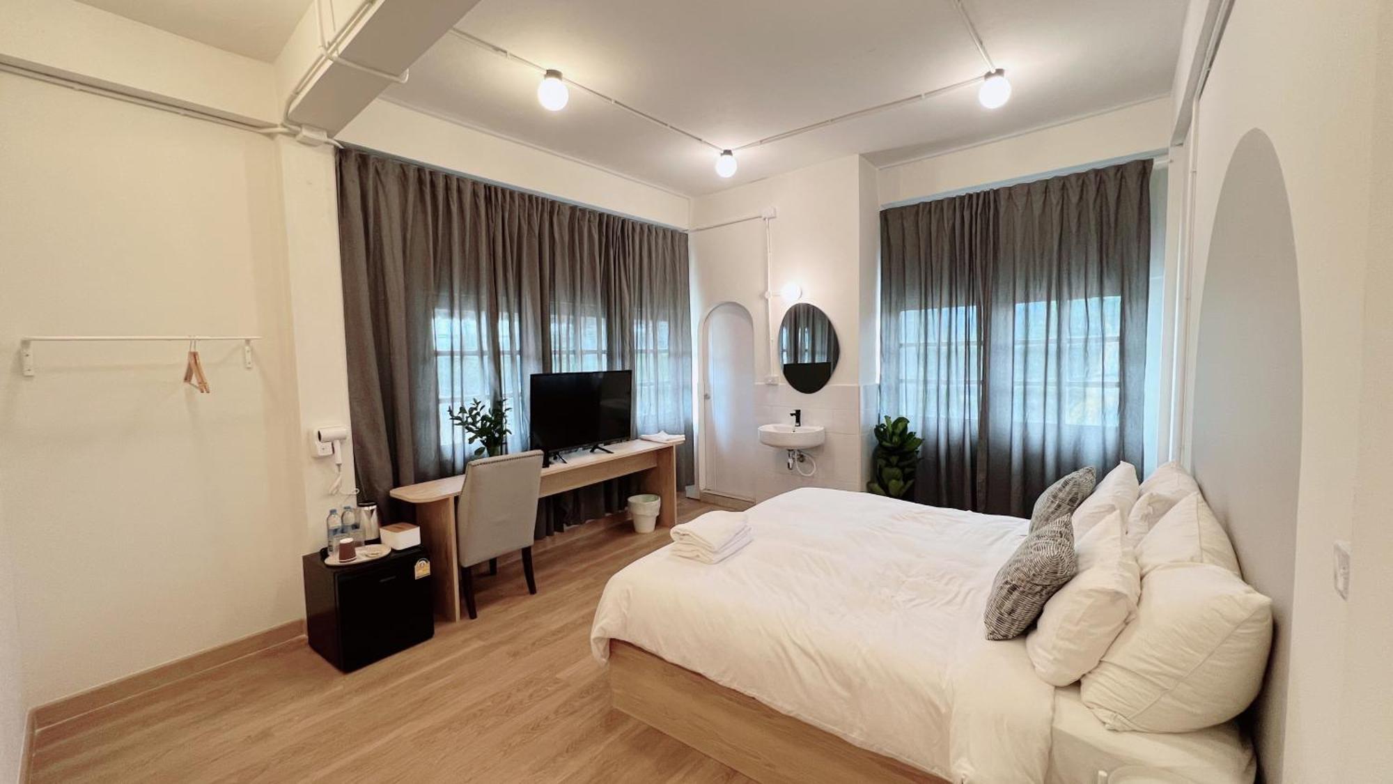 La Moon House Hotel Salaya Luaran gambar