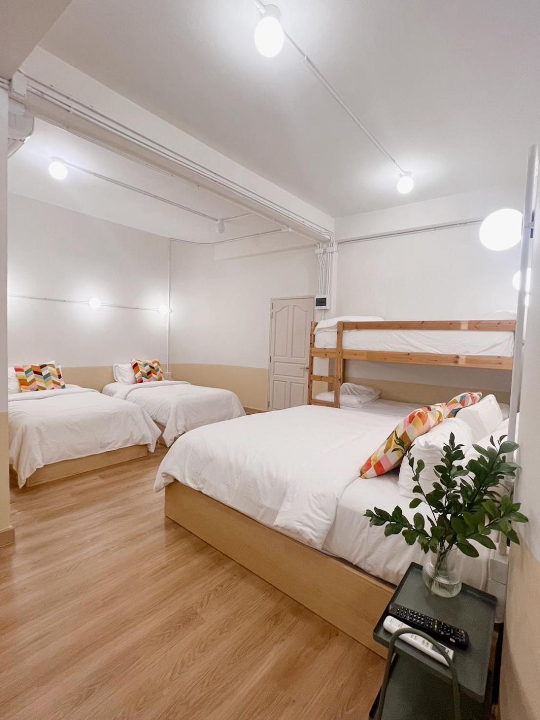 La Moon House Hotel Salaya Luaran gambar