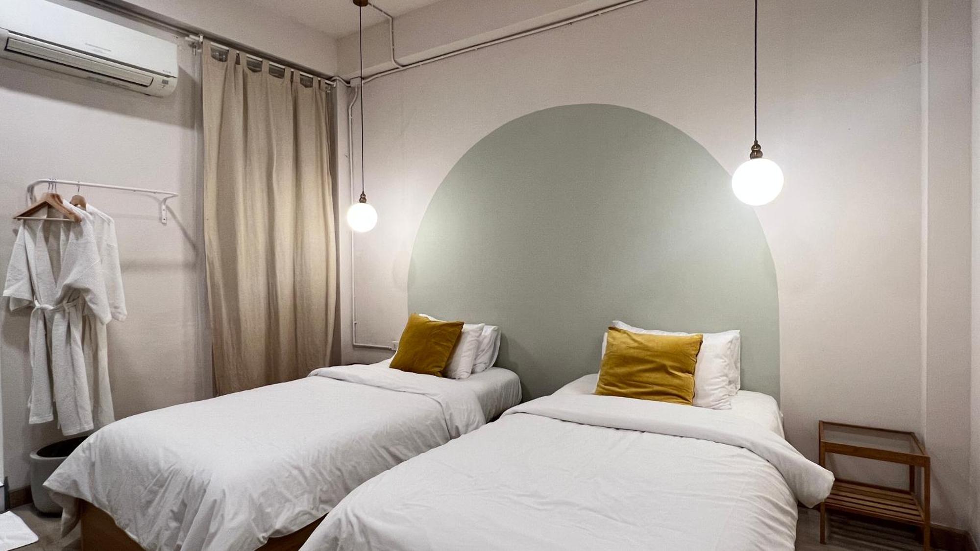 La Moon House Hotel Salaya Luaran gambar