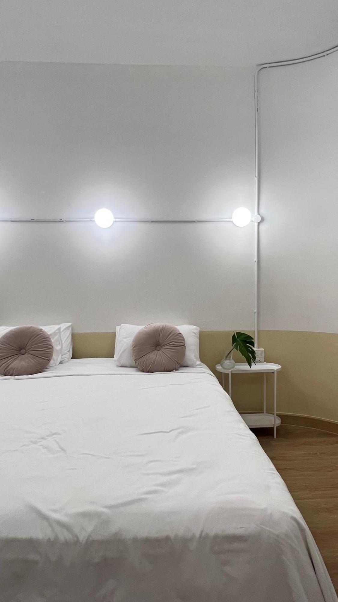 La Moon House Hotel Salaya Luaran gambar